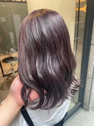 ミディアム 横山 菜摘のヘアスタイル
