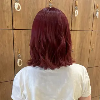 ミディアム カラー らいむ/暖色/ルーツ /イヤリングカラーのヘアスタイル