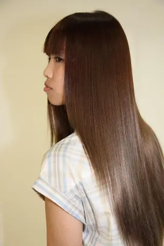 セミロング カラー 髪質改善/縮毛矯正 /ブリーチ矯正/岡部のヘアスタイル