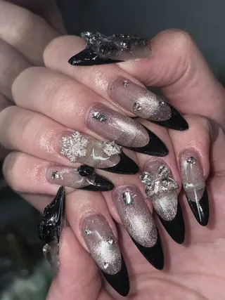 ネイル NES NAIL所属・さゆり￤推しキャラ ￤ロングネイル🩷のネイルデザイン