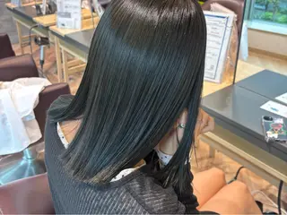 ミディアム カラー ゆい/パーマ/レイヤ ー/似合わせカラーのヘアスタイル