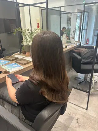 ロング Nail &Beauty by UNO伊勢原所属・COCO .のヘアスタイル