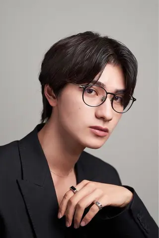 ミディアム カラー パーマ メンズ メンズパーマ特化 🔥韓国ヘア職人🔥のヘアスタイル