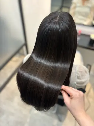ロング 髪質改善♡ 保坂汐音のヘアスタイル