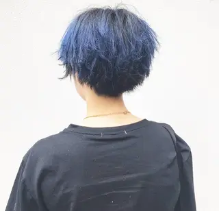 ショート カラー ブリーチ、パーマ 西部笑のヘアスタイル