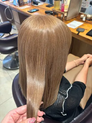 セミロング カラー 田島 美咲のヘアスタイル