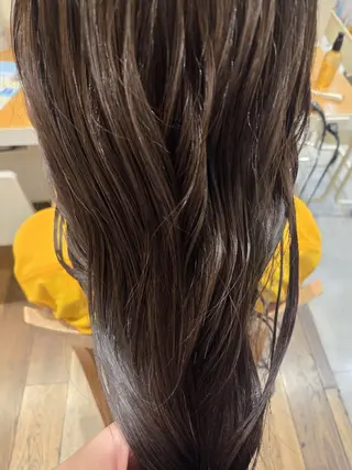 ロング カラー 盛田 美結のヘアスタイル