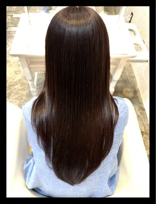 ロング カラー 木津奈保子💚 ✨艶髪のヘアスタイル