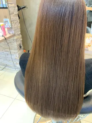 ロング 早坂 裕真のヘアスタイル