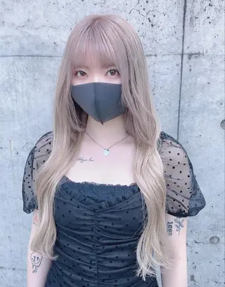 ロング カラー ヘアアレンジ 韓国レイヤーカット/ 儚げカラーチナツのヘアスタイル