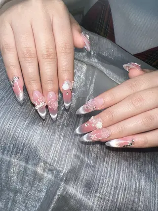 ネイル Lee Nailsのネイルデザイン