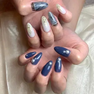 ネイル repos~ルポ~所属・里見 麗のネイルデザイン