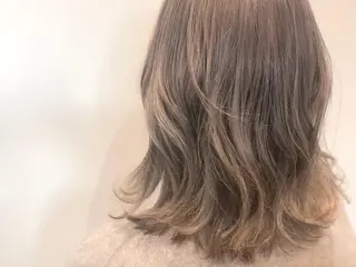 ミディアム カラー ヘアアレンジ いしだ みさきのヘアスタイル