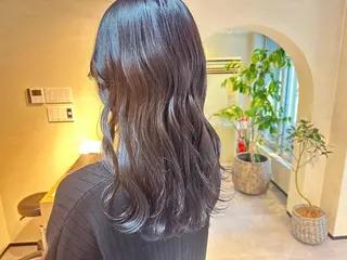 ロング カラー 【Uneユヌ】菊地 春那のヘアスタイル