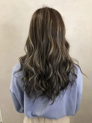 ロング カラー🫧アレンジ 🎀REIMIのヘアスタイル