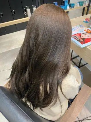 ロング Misaki ║ツヤカラーのヘアスタイル