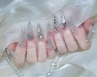 ミディアム HOANG NAILのネイルデザイン