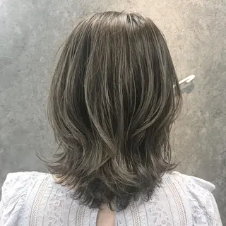 ミディアム 所渉/韓国レイヤー /ウルフカットのヘアスタイル