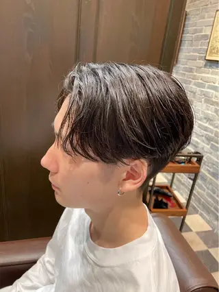 ミディアム 伊藤 博紀のヘアスタイル