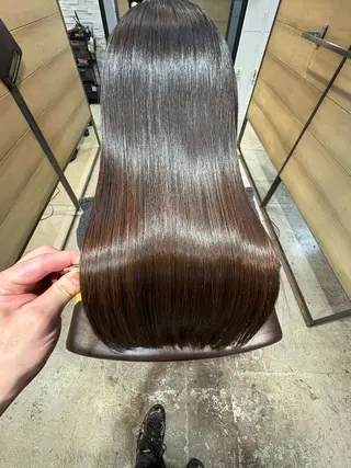 セミロング ✨髪質改善特化✨ 店長　安岡朋哉のヘアスタイル