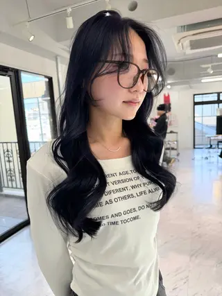 ロング カラー TATSUブリーチ/ ミルクティーベージュのヘアスタイル