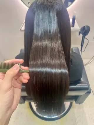 ロング 韓国🇰🇷艶髪 ケアカラーSHURIのヘアスタイル