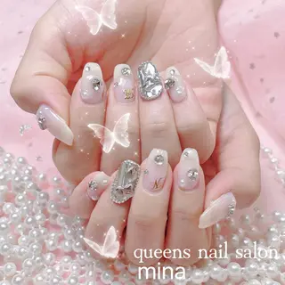 ネイル queens nailsalonのネイルデザイン