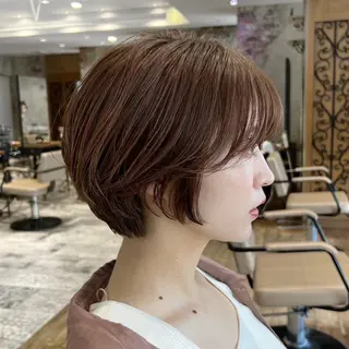 ショート カラー 💍新宿ショート 💍岩田莉奈のヘアスタイル
