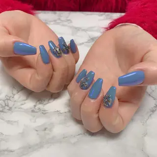 ネイル はな💎ネイル ワンホン、長さ出しのネイルデザイン