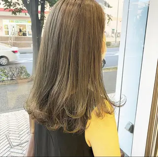 ロング カラー 滝本 里実のヘアスタイル