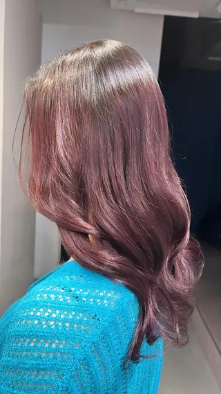 ロング カラー hair design icoii所属・横田 美咲のヘアスタイル