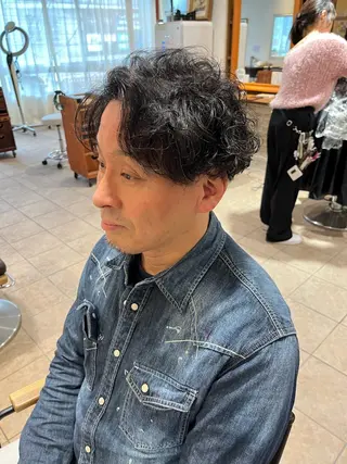 ミディアム 🦕望月渉🦕 パーマ🌪️ブリーチのヘアスタイル