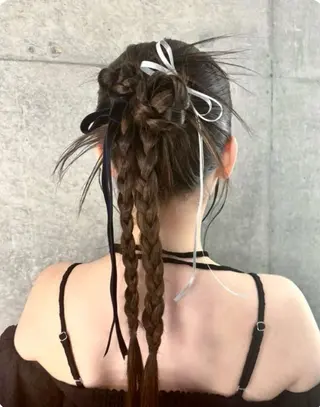 ロング ヘアアレンジ 髪質改善”艶"カラー 🤍Hono🇰🇷のヘアスタイル