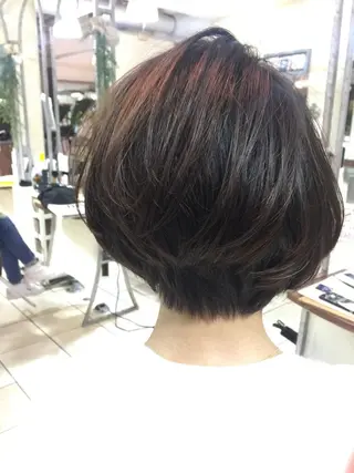 ショート カラー パーマ 久保 敏之のヘアスタイル