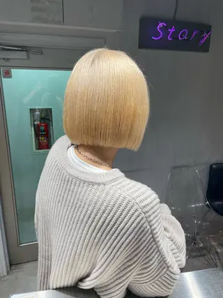 ショート カラー 🦋ハイトーンボブ ショート🦋トシキのヘアスタイル