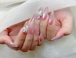 ネイル B·U Nail大宮 長さだし専門店のネイルデザイン