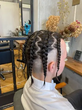 服部 洋人のヘアスタイル