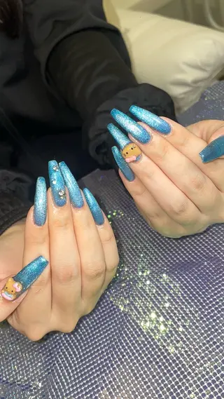 ネイル RICO NAIL所属・RICO Nail パーツつけ放題🌈のネイルデザイン