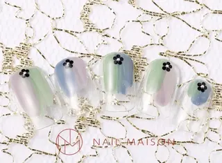 ネイル T RIRIKAのネイルデザイン