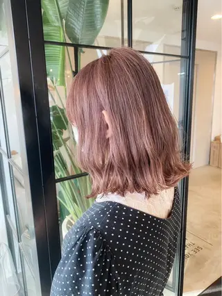 ミディアム ベージュカラー/長岡 レイヤーカット/コウのヘアスタイル