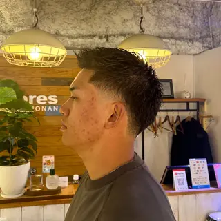 ショート メンズ 関野 大悟のヘアスタイル