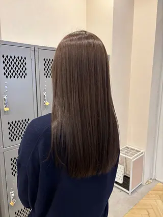 ロング カラー 佐藤 優衣のヘアスタイル