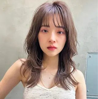 ミディアム カラー パーマ ヘアアレンジ メンズ キッズ ネイル マツエク・マツパ アイブロウ 丁寧なカウンセリング 🌿Chiemi🌿のヘアスタイル