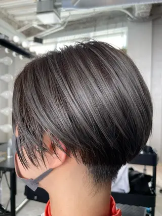 ショート カラー ブリーチなし透明感 タケザワミキのヘアスタイル