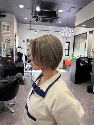 ショート 友滝 真菜美のヘアスタイル