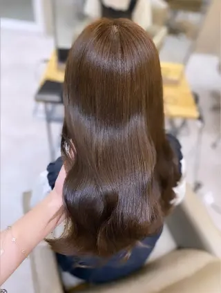 セミロング AKANE 【zina新宿】のヘアスタイル