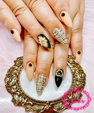 ネイル CROWN プライベートサロンのネイルデザイン