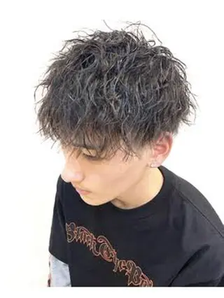 ショート パーマ メンズ 水野 魁人のヘアスタイル