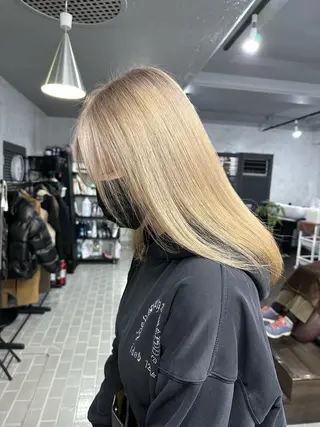 セミロング 髪質改善ayame 横山諒のヘアスタイル