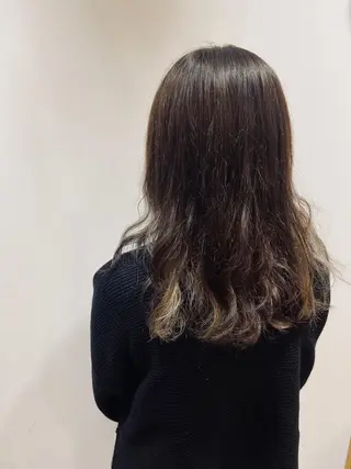 セミロング カラー パーマ 🐺ウルフ/レイヤー 似合わせ‎🤍沙羅のヘアスタイル